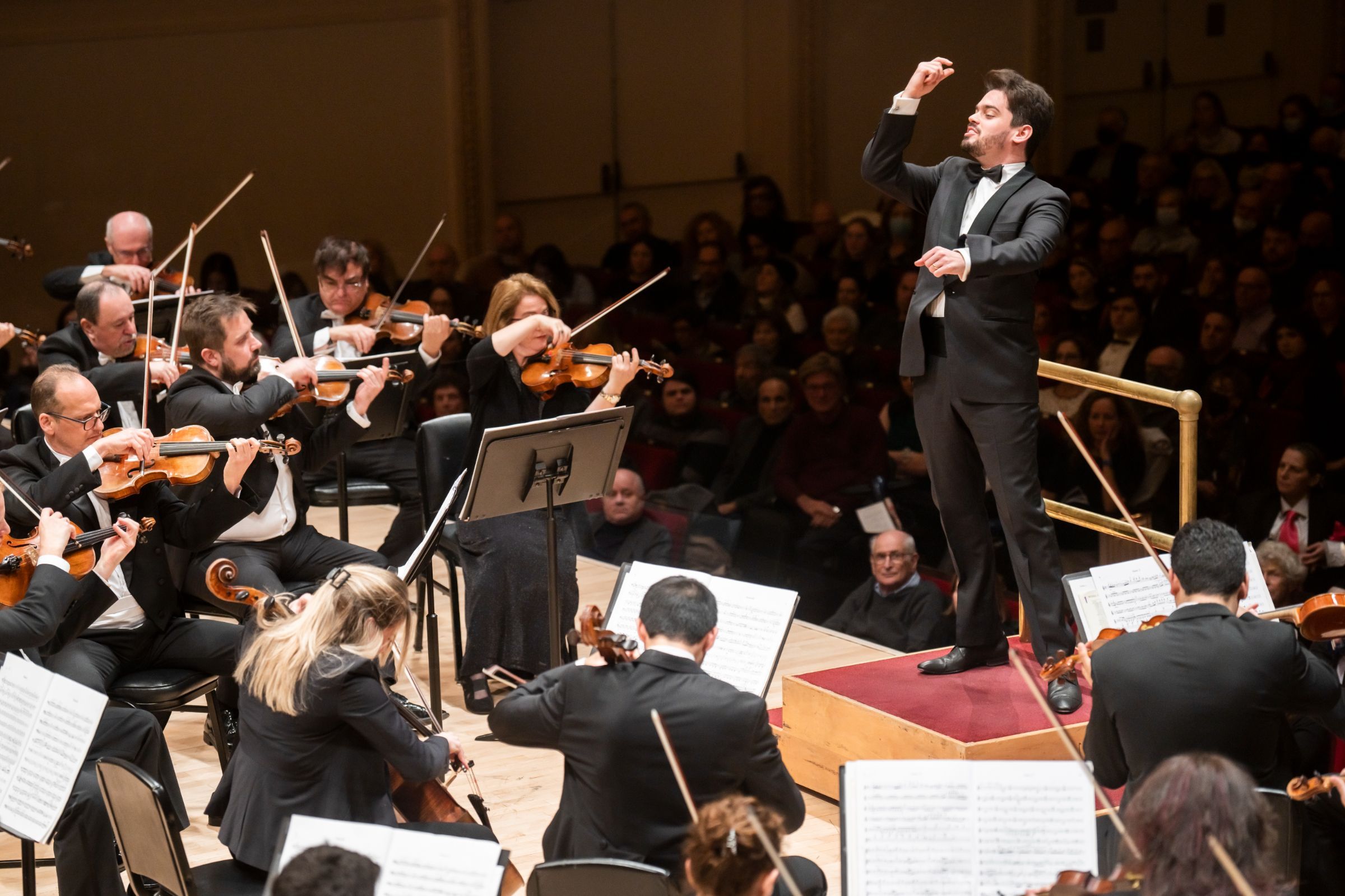 Lahav Shani conducts the Israel Philharmonic Orchestra &copy; Chris Lee