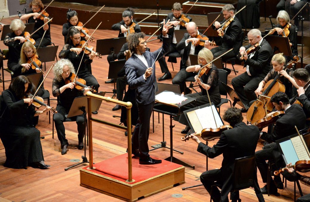 Jonathon Heyward conducts the Royal Scottish National Orchestra &copy; Jessica Cowley
