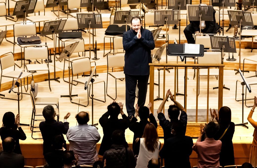 Andris Nelsons &copy; Naoya Ikegami | Suntory Hall