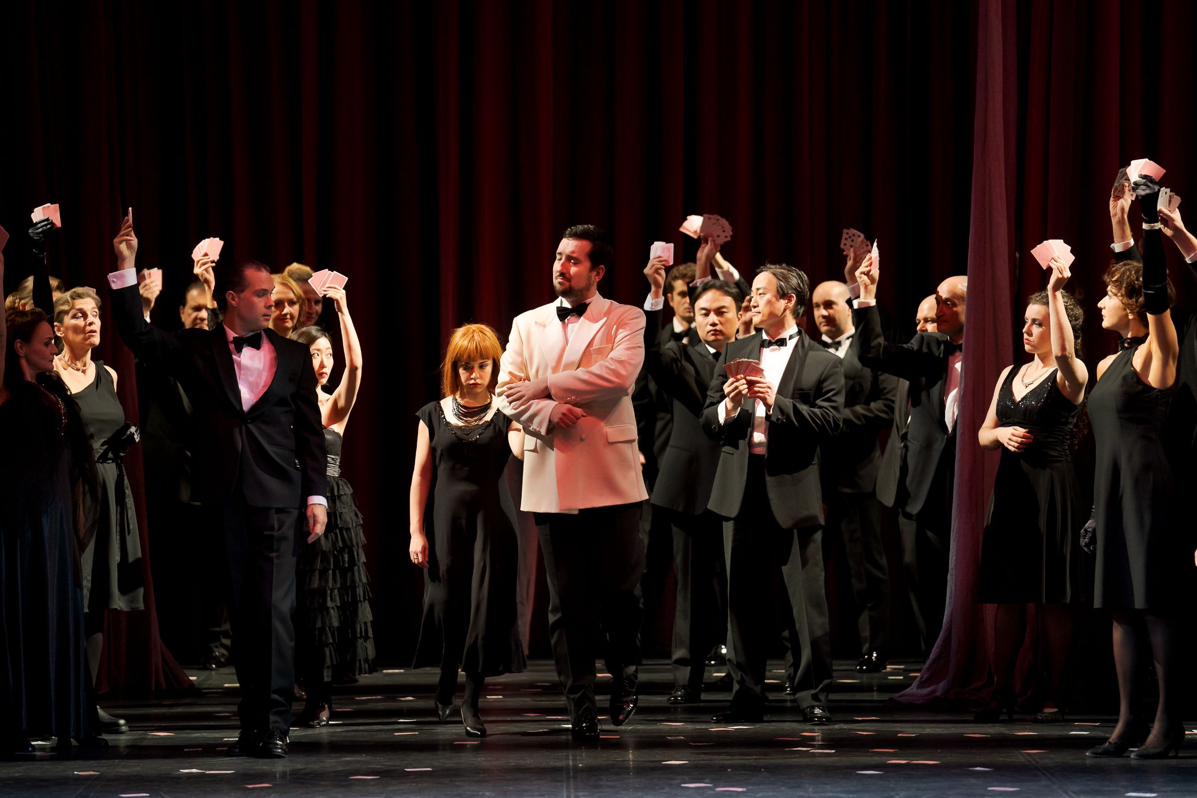 Heather Engebretson (Violetta Valery) und Dariusz Perczak (Baron Douphol) © Werner Kmetitsch