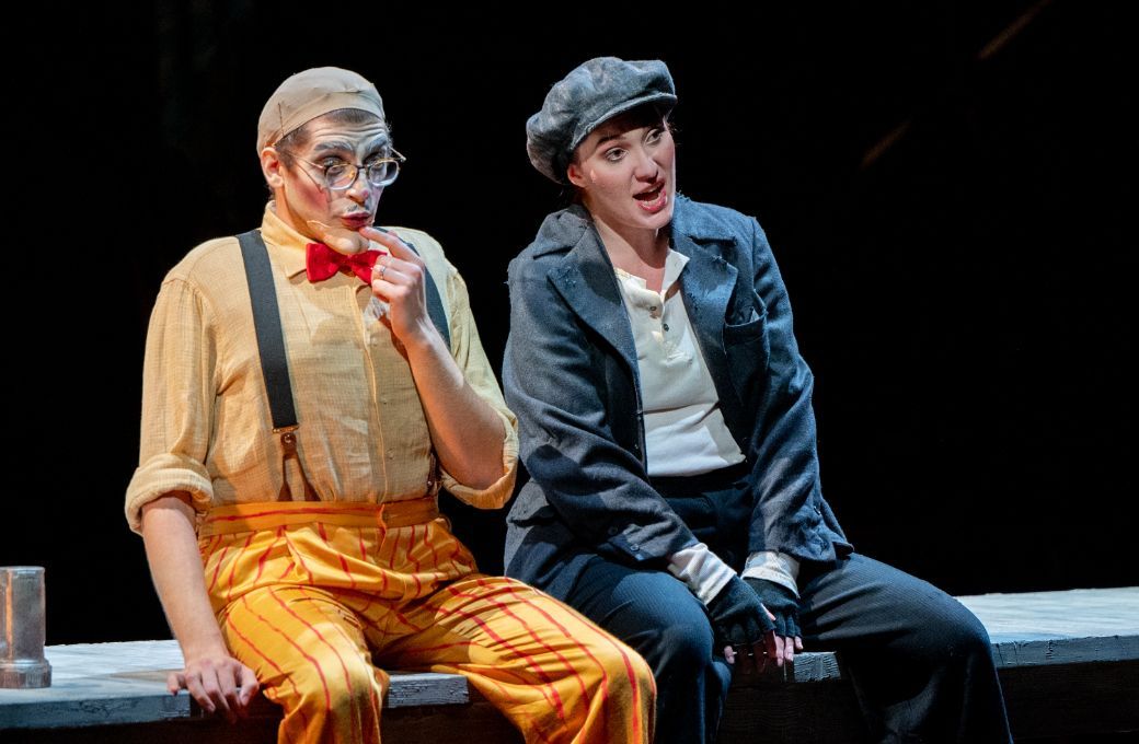 Giuseppe De Luca (Don Meschino) and Greta Doveri (Chiara) &copy; Gianfranco Rota