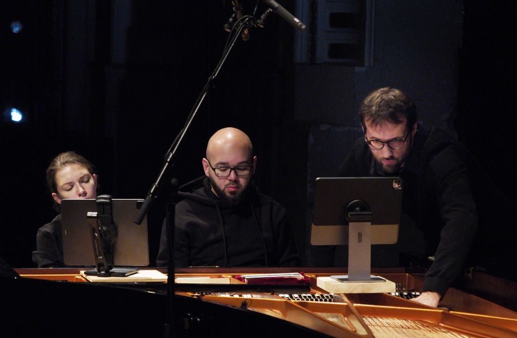 Martyna Zakrzewska, Alfredo Ovalles and Emanuel Lipus &copy; Armin Bardel