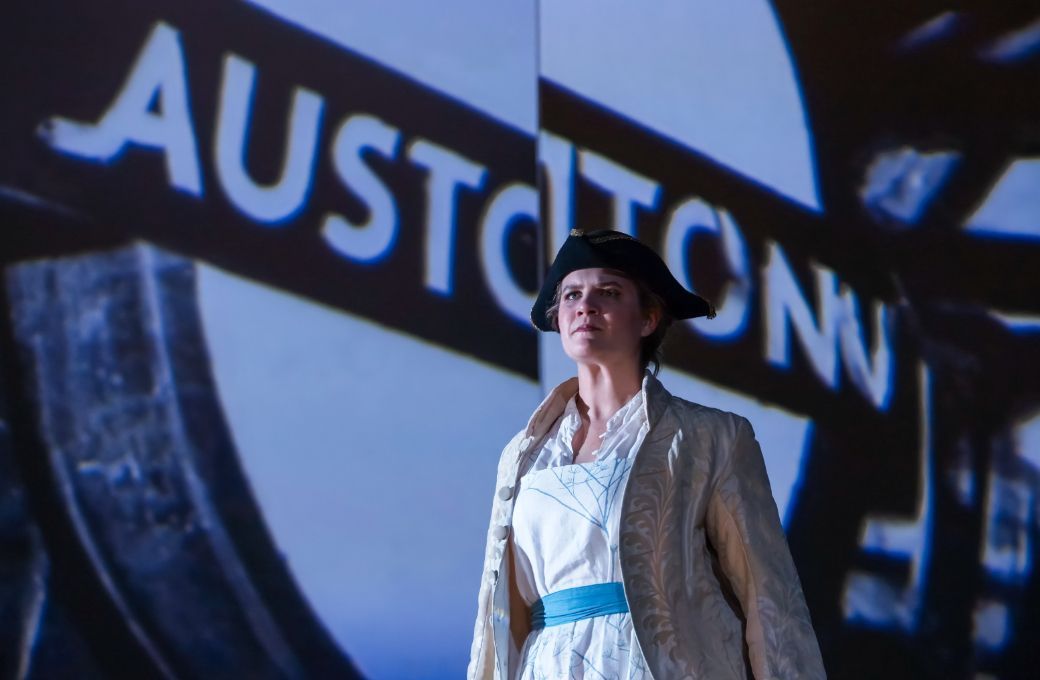 Cassandra Wright (Anne Trulove) &copy; Craig Fuller