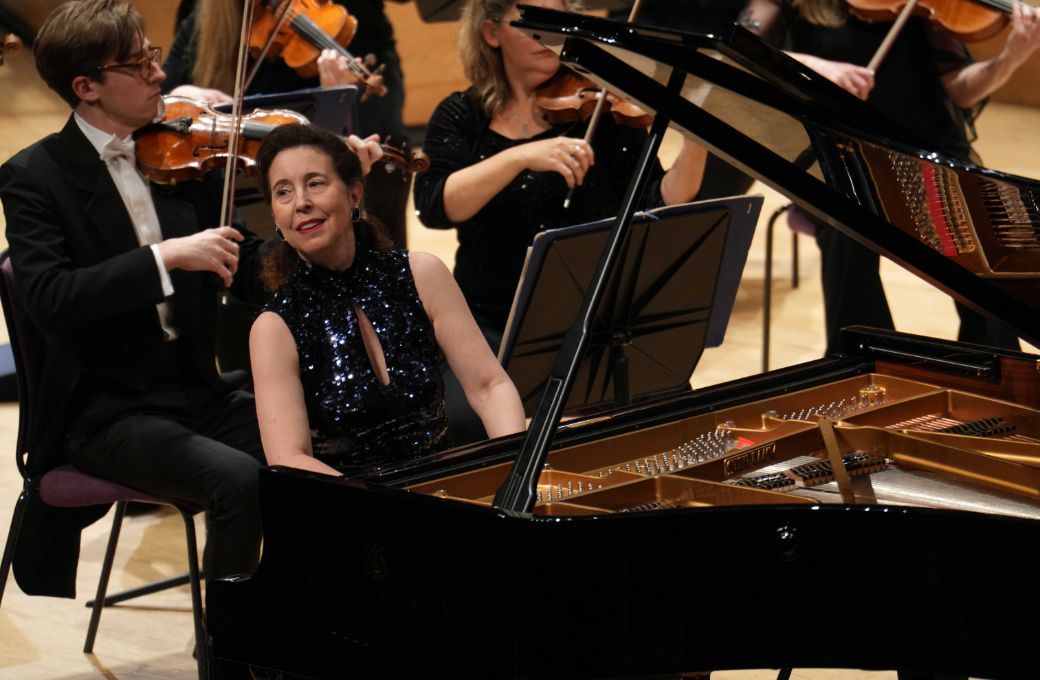 Angela Hewitt and The Hall&eacute; &copy; Tom Stephens