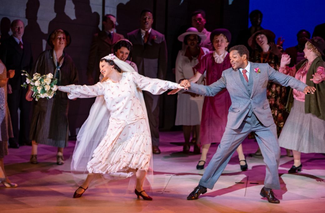 Jennifer France (Mary Hatch Bailey) and Frederick Ballentine (George Bailey) © Lloyd Winters
