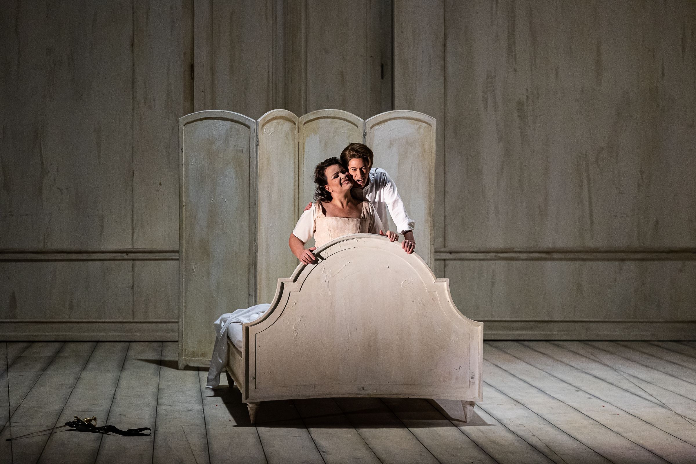 Petra Alvarez Šimková (Marschallin) and Arnheiður Eiríksdóttir (Octavian) &copy; Zdeněk Sokol