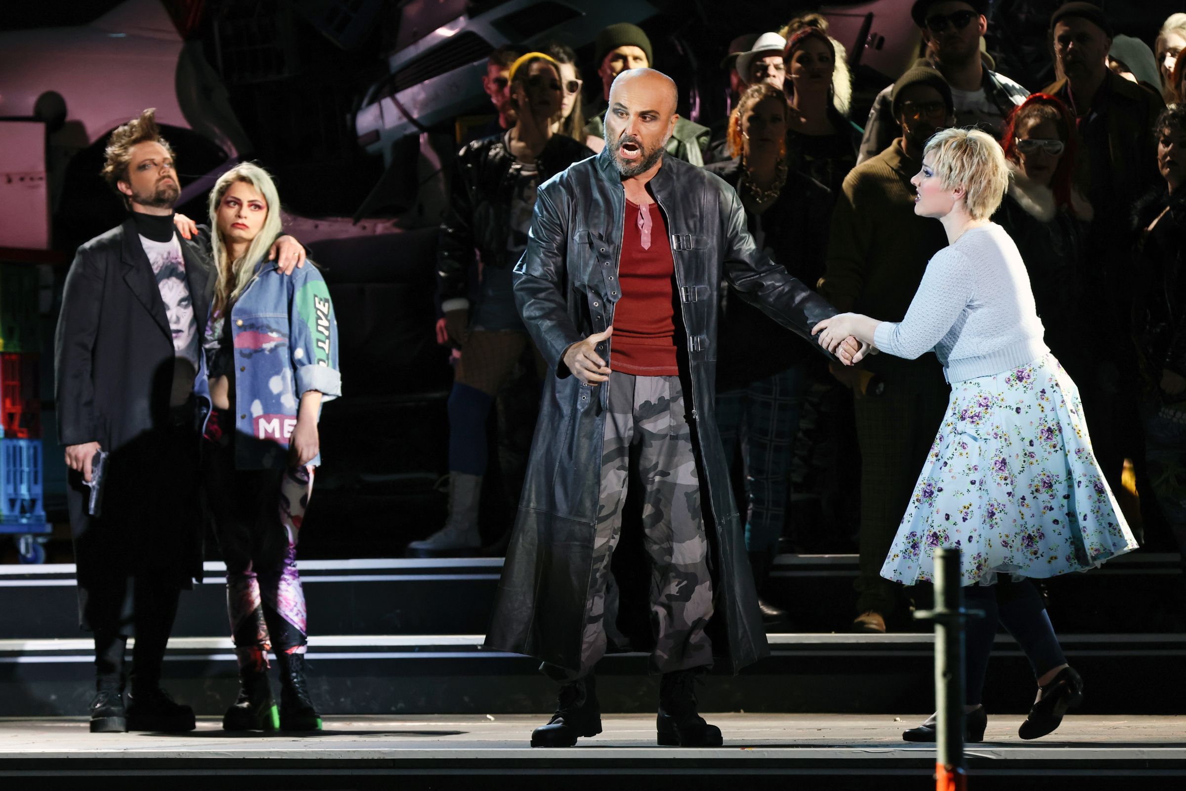 Roberto Aronica (Don José) and Danita Weatherstone (Micaëla) © Prudence Upton