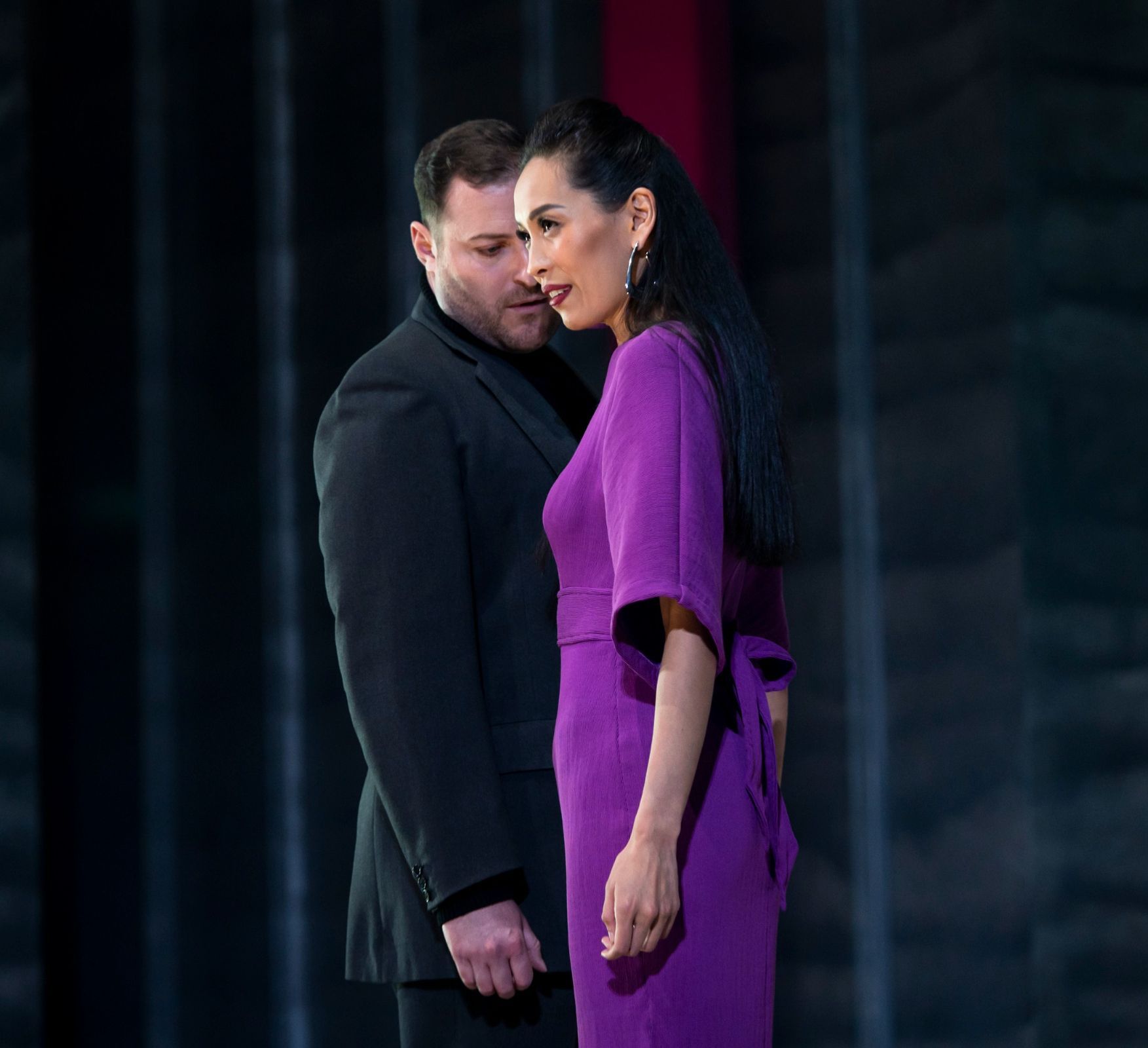Michael Petruccelli (Jason) and Cathy-Di Zhang (Créuse) &copy; Cassandra Hannagan