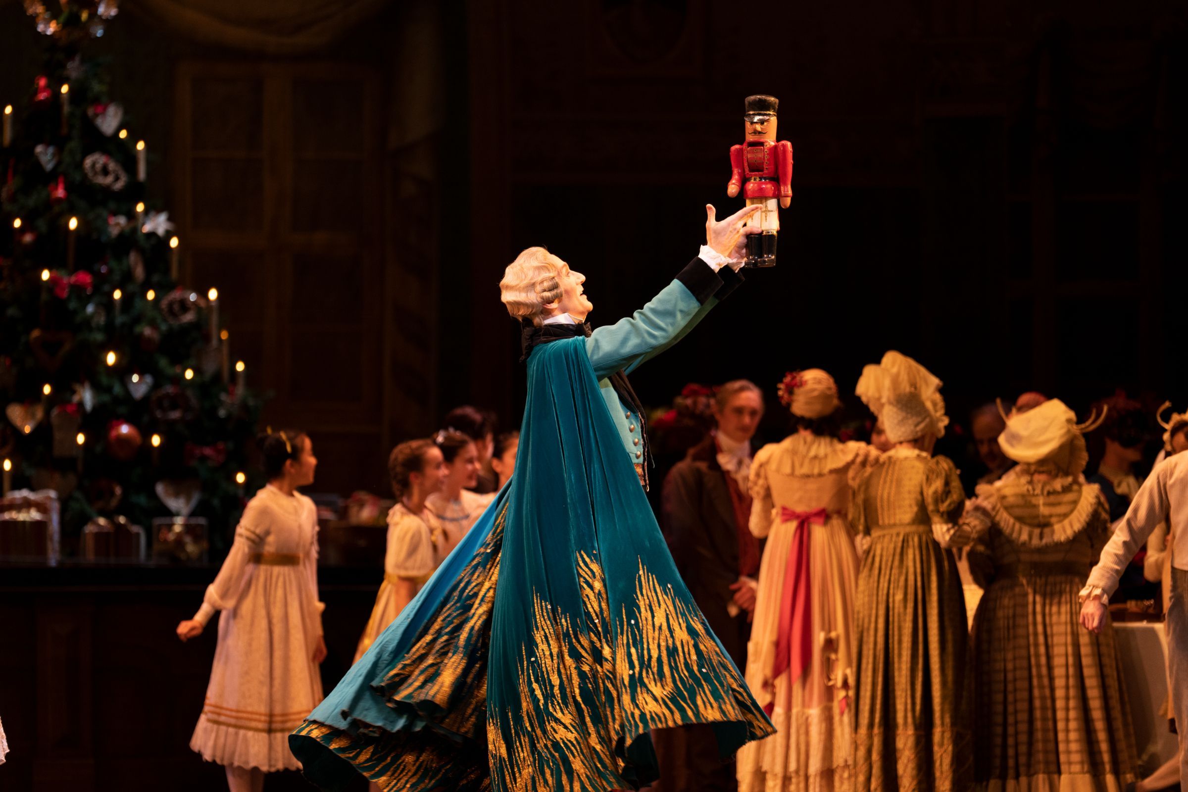 Gary Avis (Drosselmeyer) &copy; ROH | Asya Verzhbinsky