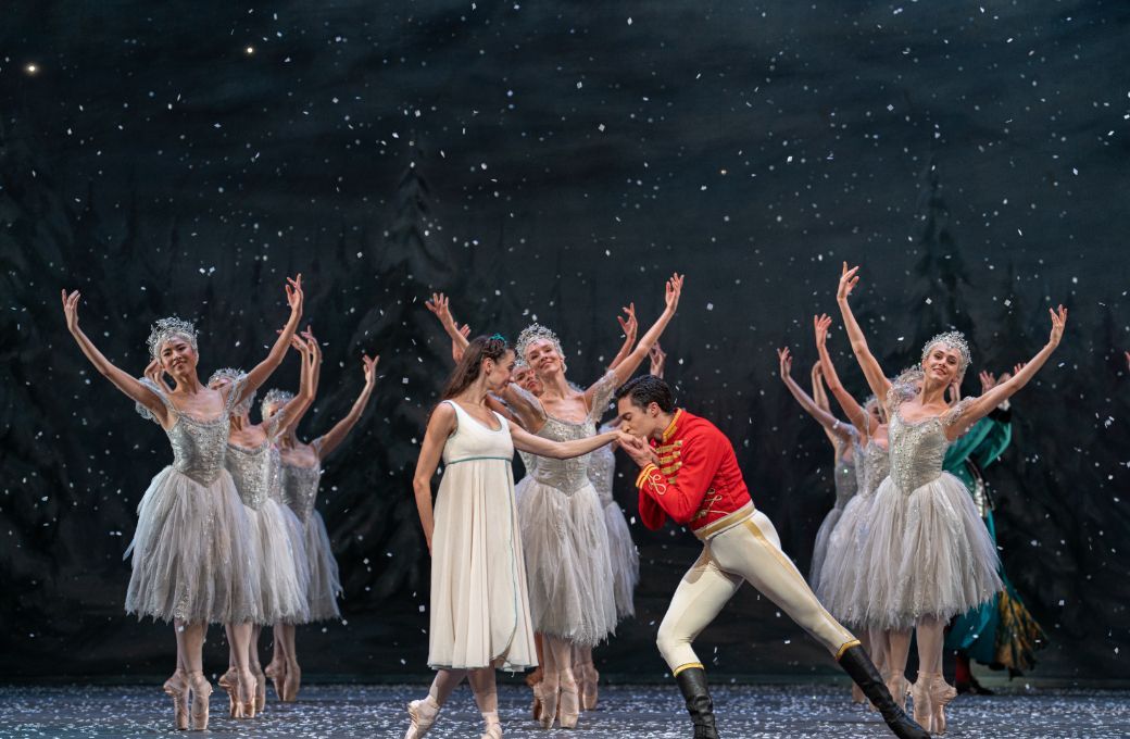 Isabella Gasparini (Clara) and James Hay (Hans-Peter) &copy; ROH | Asya Verzhbinsky