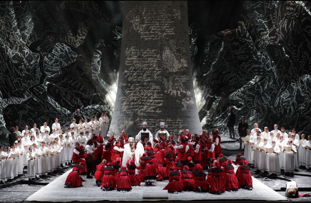 Pilgrims&rsquo; Chorus in Act 1 &copy; Brescia &amp; Amisano | Teatro alla Scala