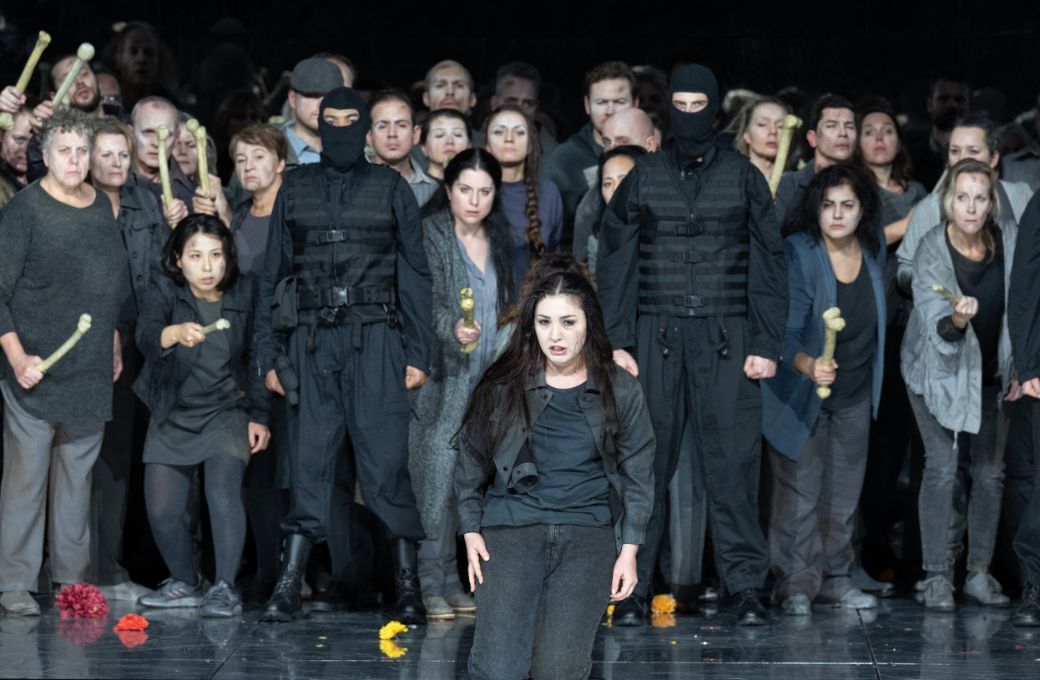 Kristina Mkhitaryan (Li&ugrave;) &copy; Monika Rittershaus | Dutch National Opera