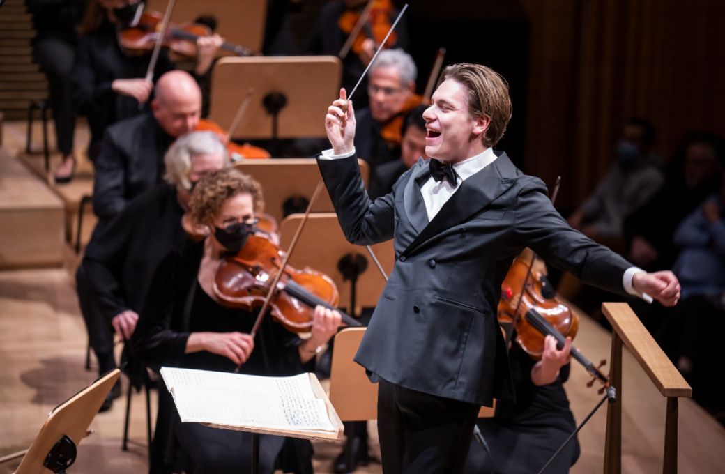 Klaus Mäkelä conducts the New York Philharmonic &copy; Chris Lee