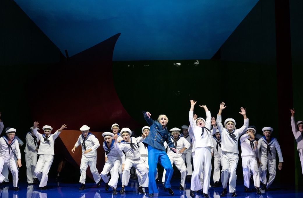 Caspar Singh (Steersman) and chorus &copy; Monika Rittershaus