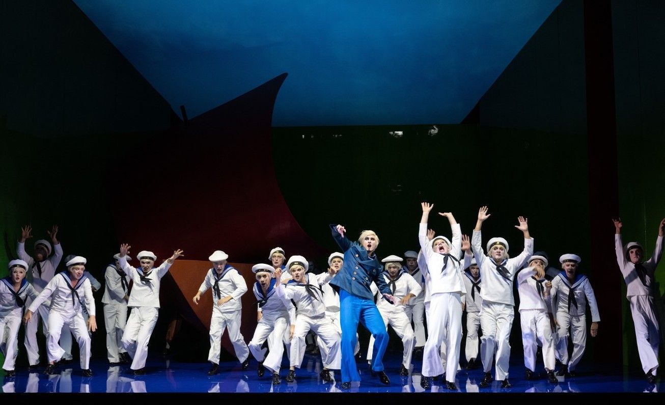 Caspar Singh (Steersman) and chorus &copy; Monika Rittershaus