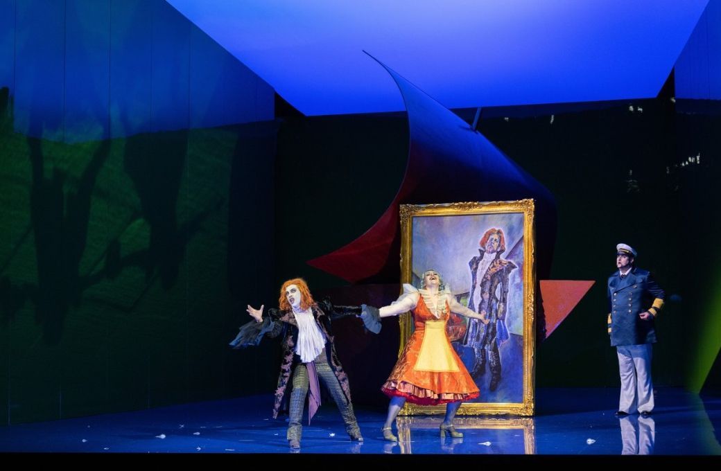 G&uuml;nter Papendell (Dutchman), Daniela K&ouml;hler (Senta) and Jens Larsen (Daland) &copy; Monika Rittershaus