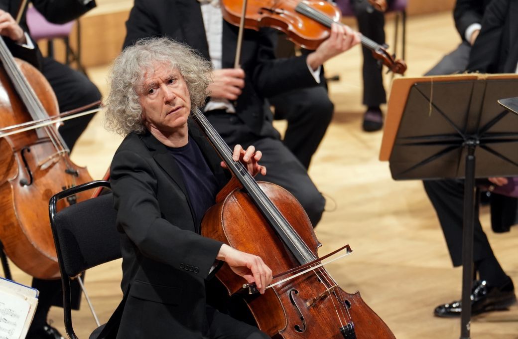 Steven Isserlis and the Hallé © Bill Lam | The Hallé