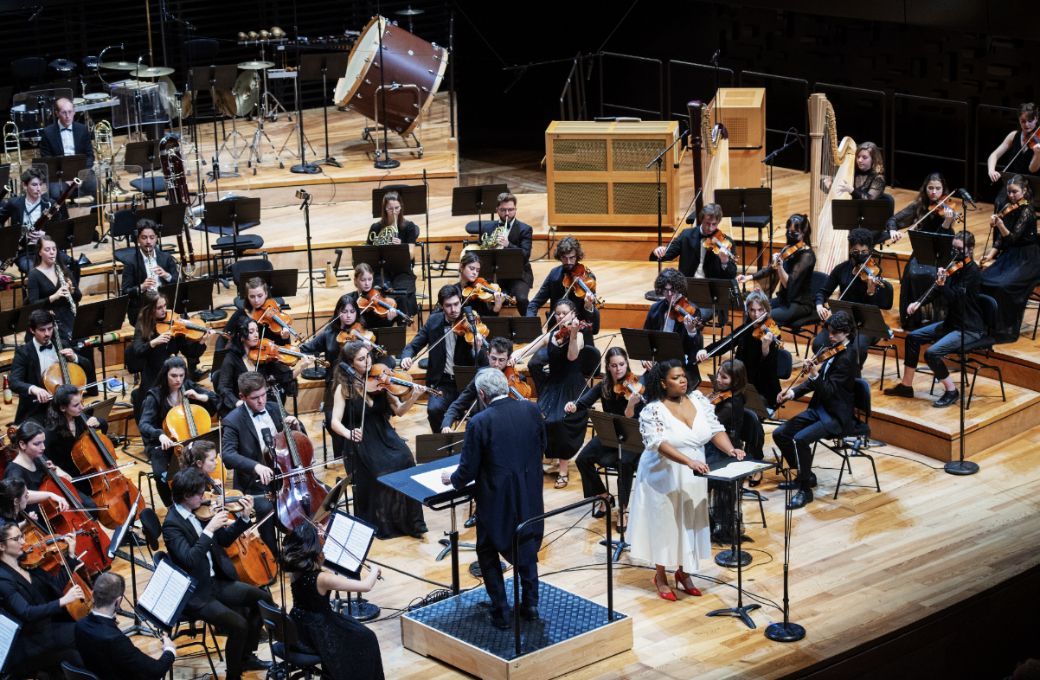 Michael Schønwandt, Marie-Laure Garnier et l'OFJ à la Philharmonie © William Beaucardet