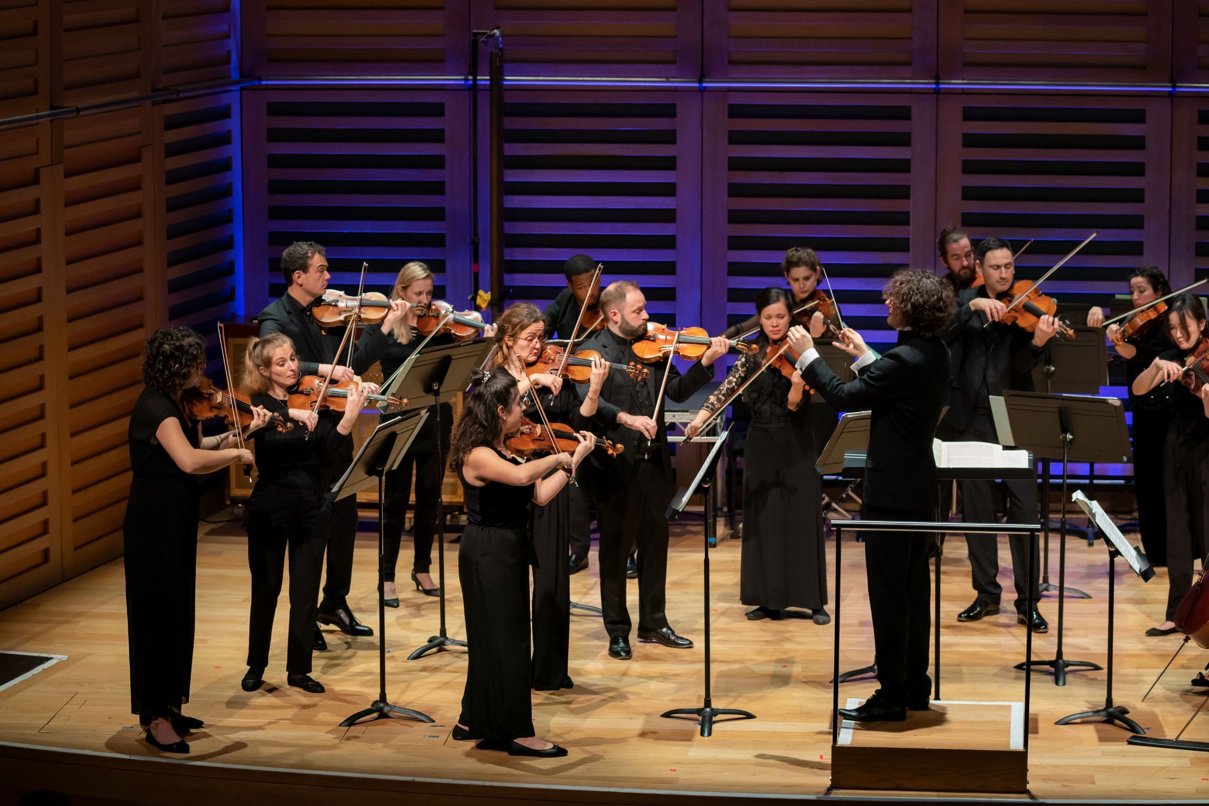 Nicholas Collon conducts Aurora Orchestra &copy; Nick Rutter