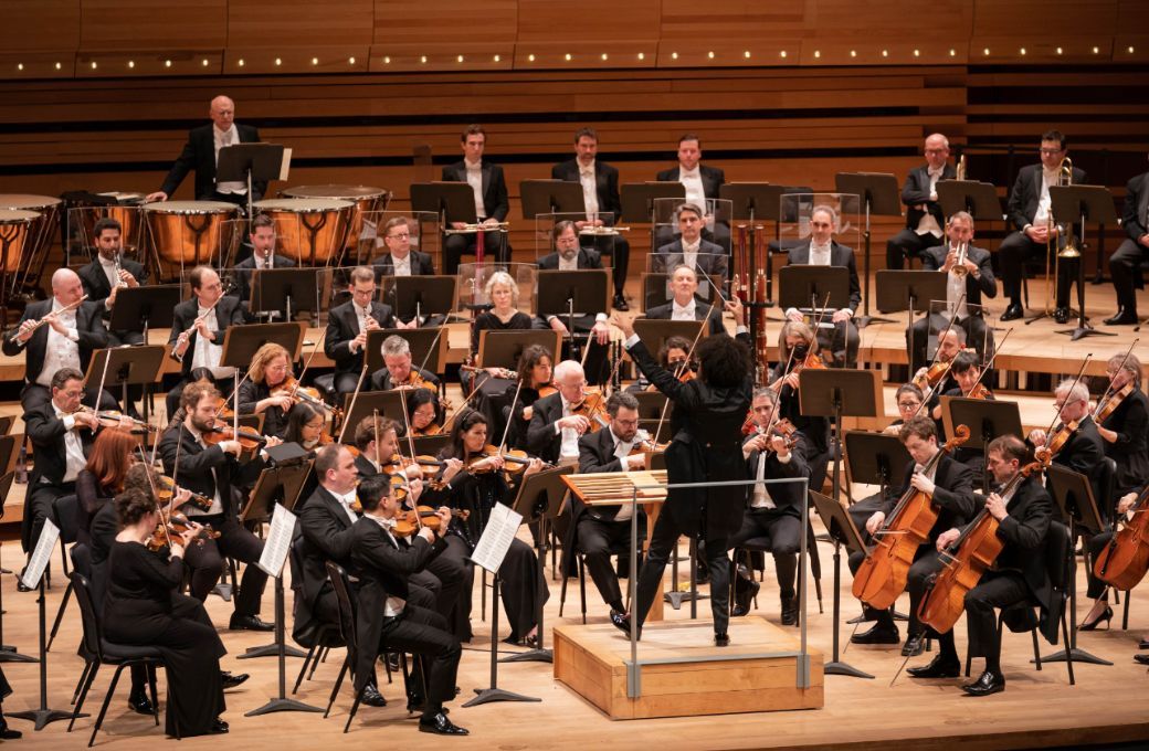 Rafael Payare et l'Orchestre symphonique de Montr&eacute;al &copy; Antoine Saito