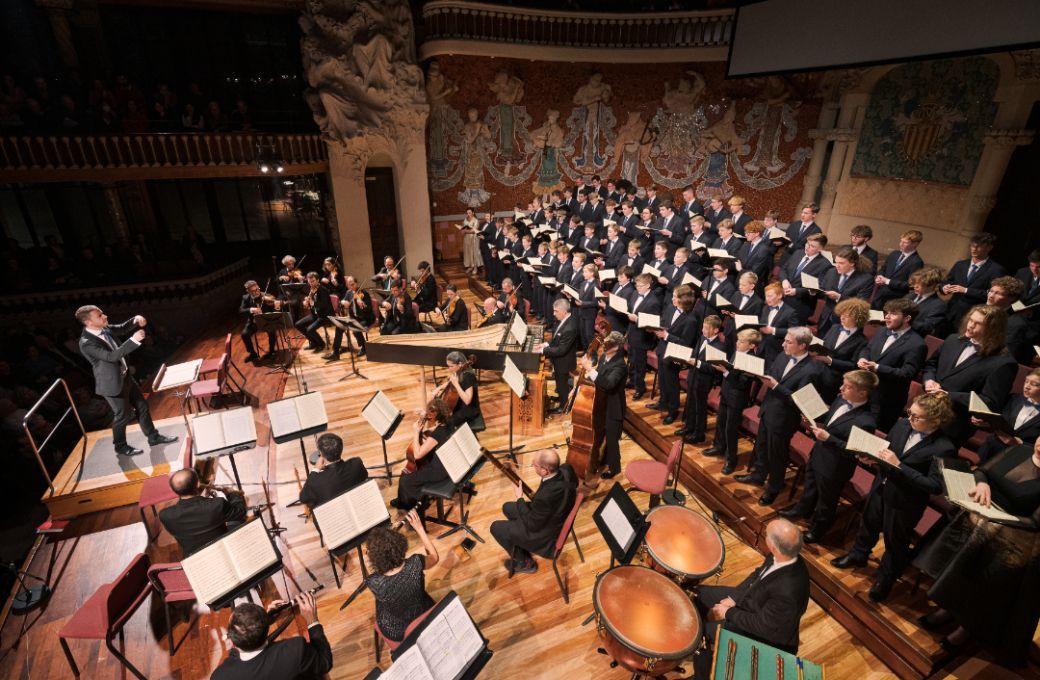 Ludwig B&ouml;hme al frente del Windsbacher Knabenchor y la Orquesta Barroca de Sevilla &copy; Mario Wurzburger