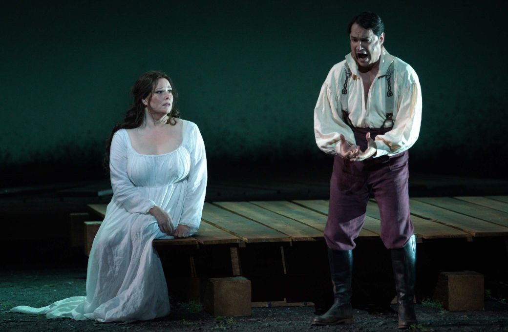 Jessica Pratt (Amina) y Francesco Demuro (Elvino) &copy; Javier del Real | Teatro Real