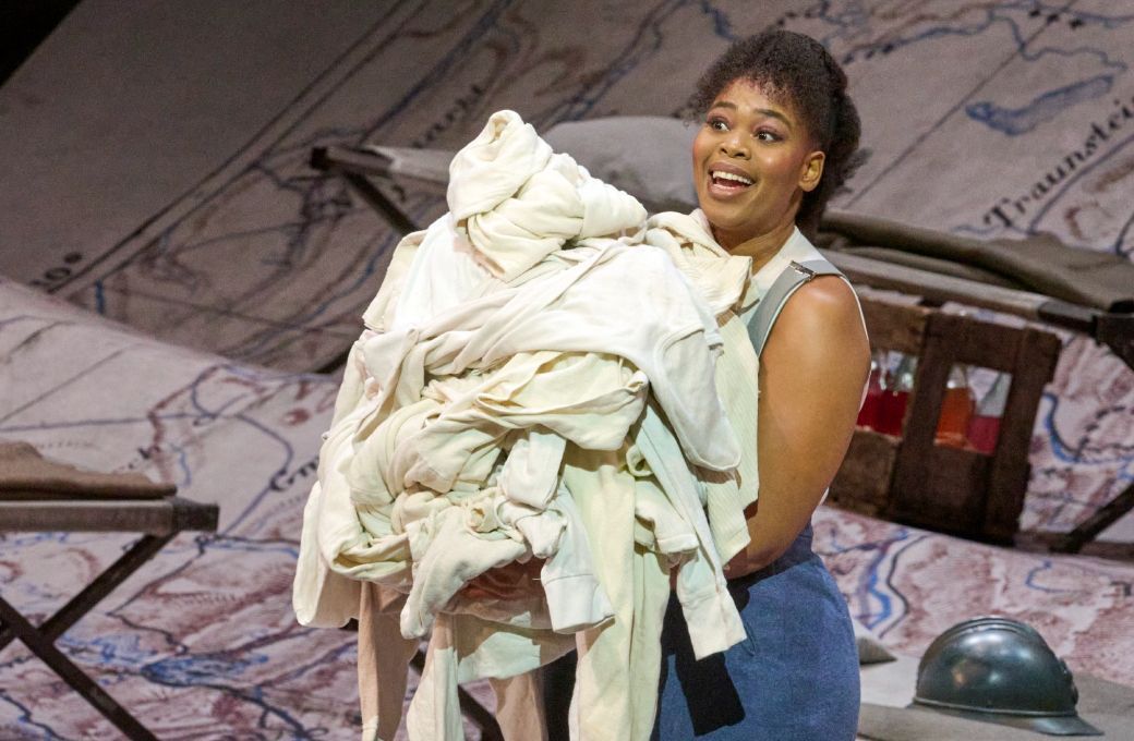 Pretty Yende (Marie) &copy; Wiener Staatsoper | Michael P&ouml;hn