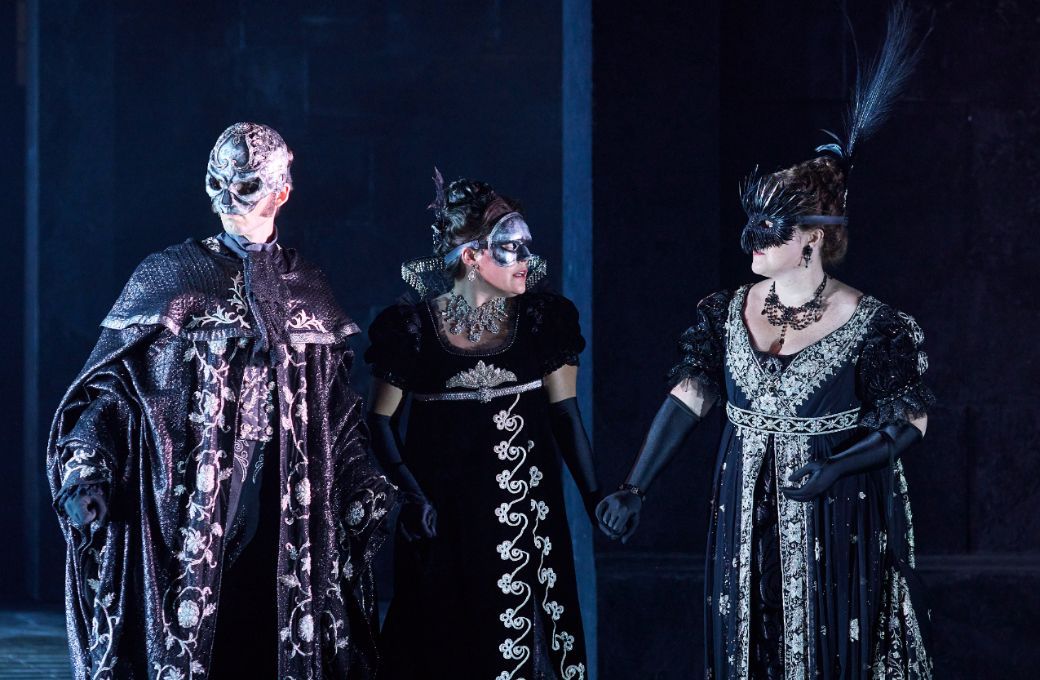 Juan De Dios Mateos (Don Ottavio), Sophie Salvesani (Donna Anna) and Bronwyn Douglass (Donna Elvira) © Keith Saunders
