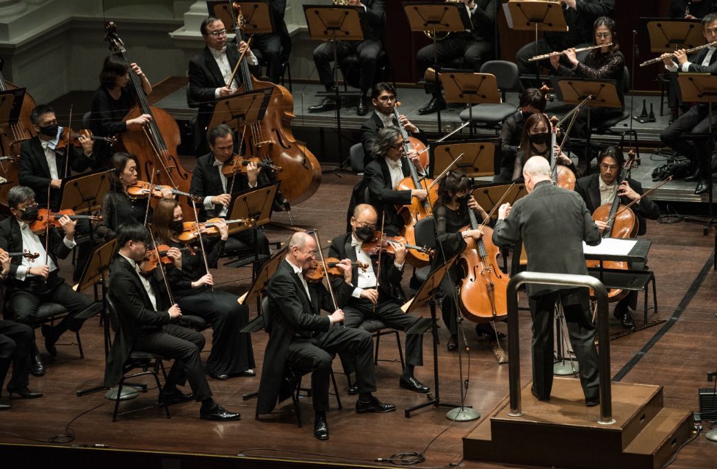 Hans Graf conducts the Singapore Symphony Orchestra &copy; Singapore Symphony Orchestra | Jack Yam