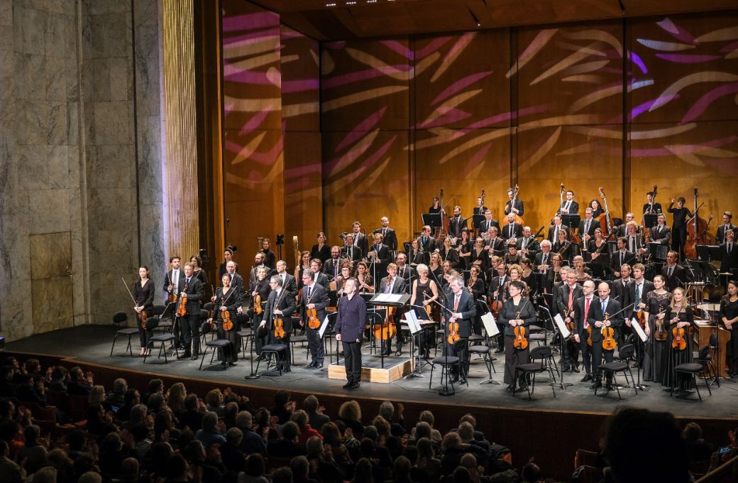 Fran&ccedil;ois-Xavier Roth et Les Si&egrave;cles au Th&eacute;&acirc;tre des Champs-&Eacute;lys&eacute;es &copy; Cyprien Tollet