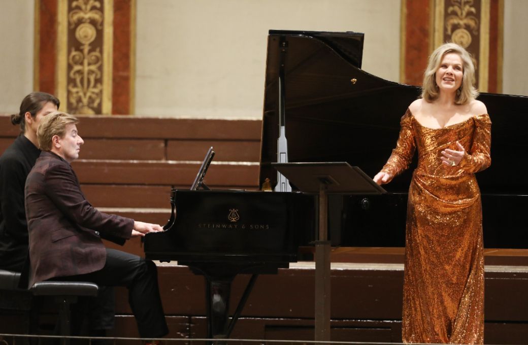 Jean-Yves Thibaudet and Renée Fleming &copy; Dieter Nagl