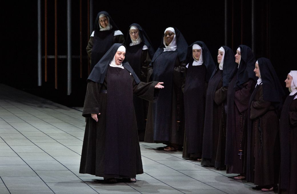 Christine Goerke (Madame Lidoine) &copy; Marty Sohl | Met Opera