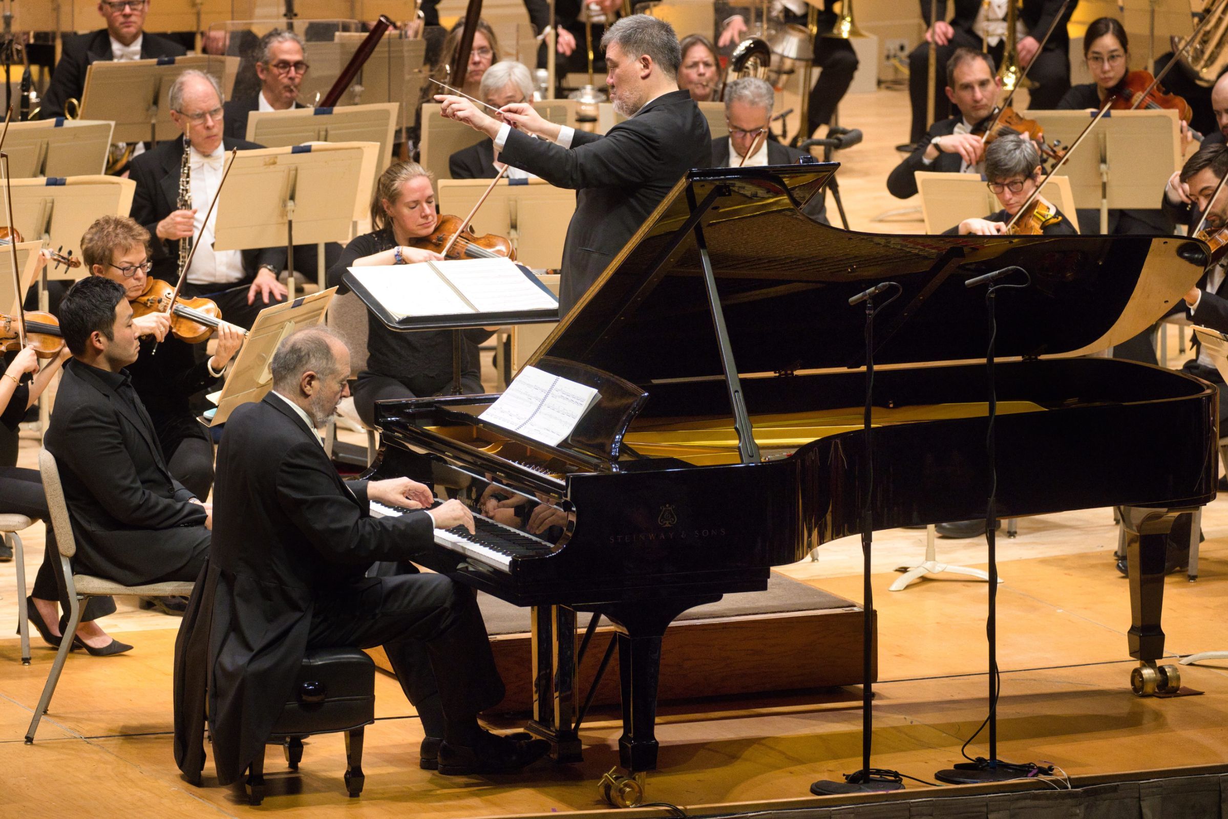 Garrick Ohlsson, Alan Gilbert and the Boston Symphony Orchestra &copy; Hilary Scott