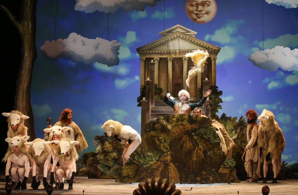 <i>Orpheus in der Unterwelt</i> &copy; Barbara P&aacute;lffy | Volksoper Wien