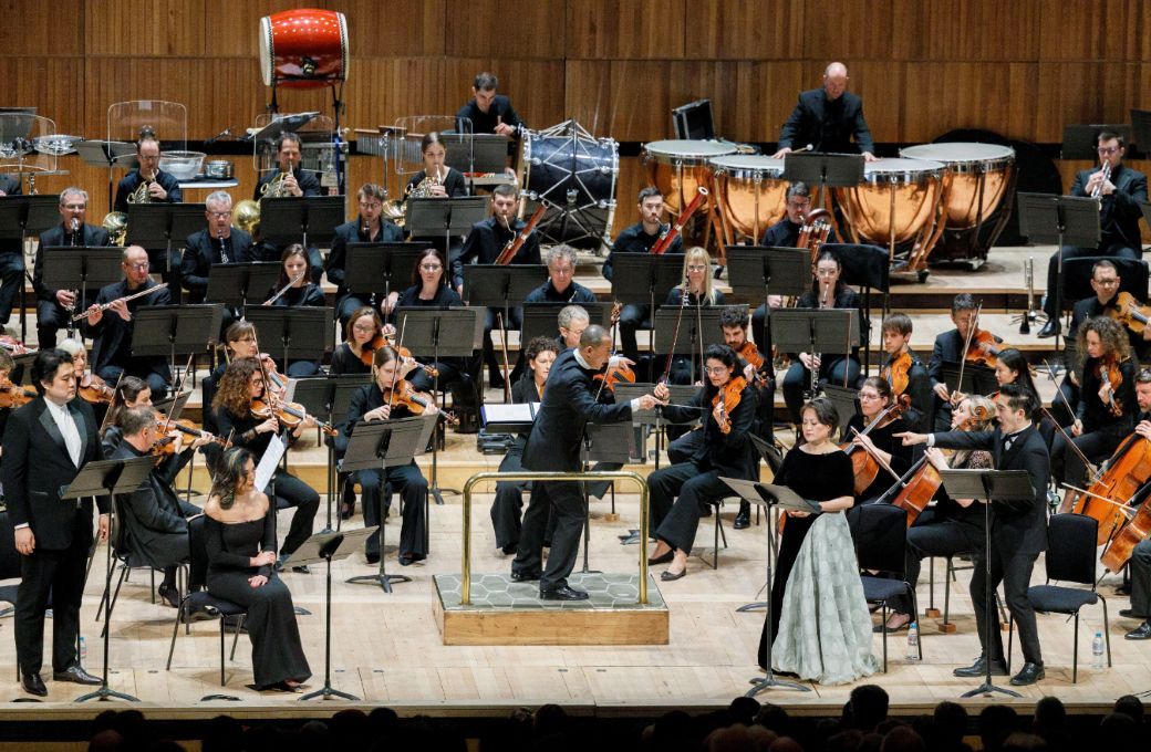 Tan Dun conducts the London Philharmonic Orchestra &copy; London Philharmonic Orchestra