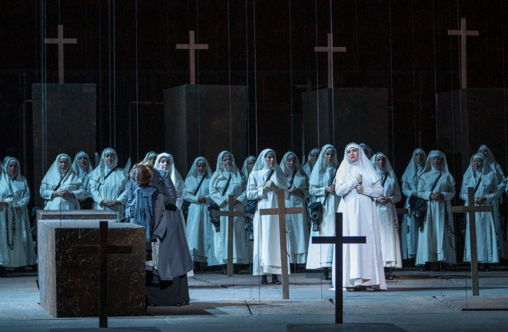 <i>Le Trouv&egrave;re</i> &agrave; l'Op&eacute;ra Bastille &copy; S&eacute;bastien Math&eacute; / Op&eacute;ra national de Paris