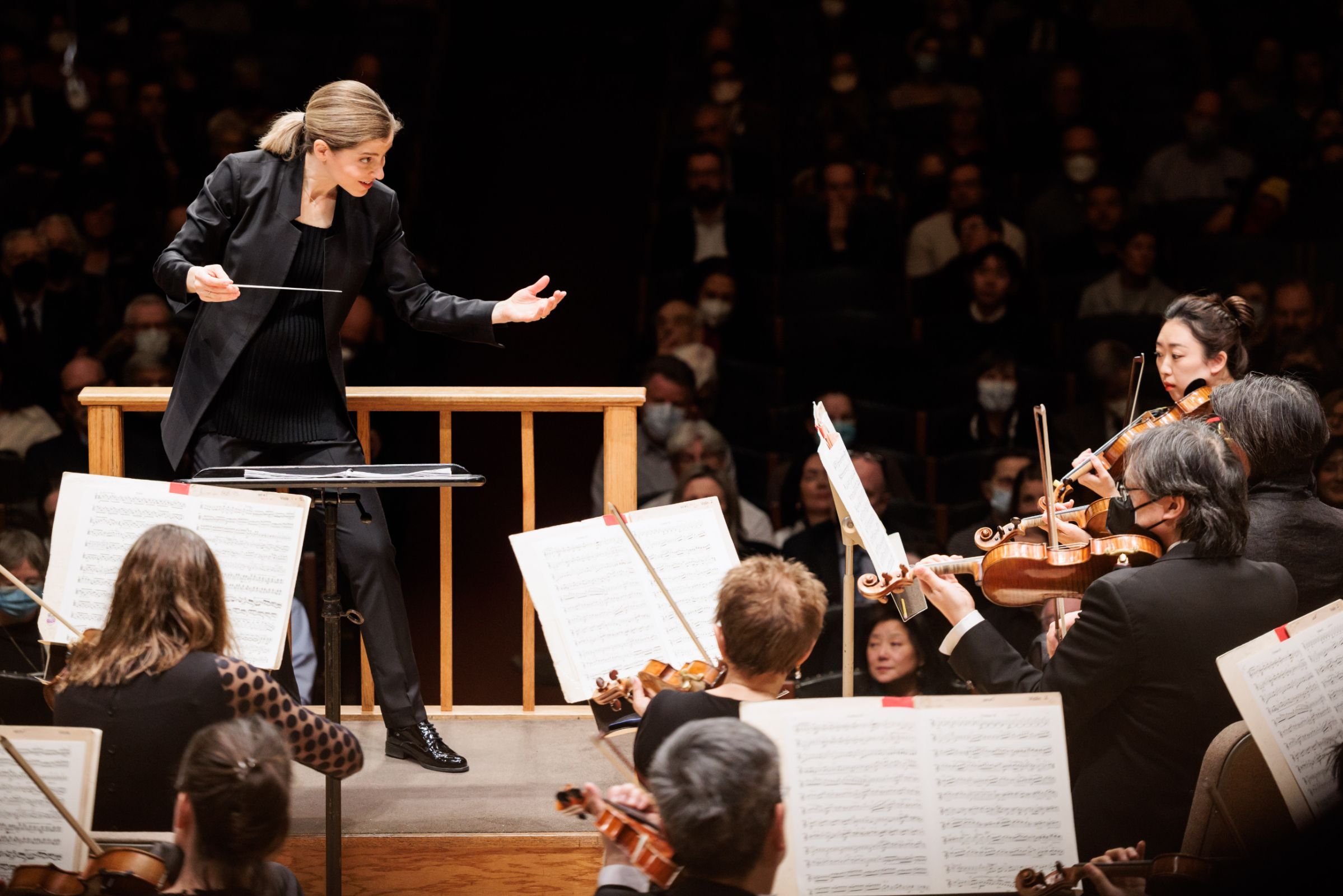 Karina Canellakis conducts the Boston Symphony &copy; Aram Boghosian