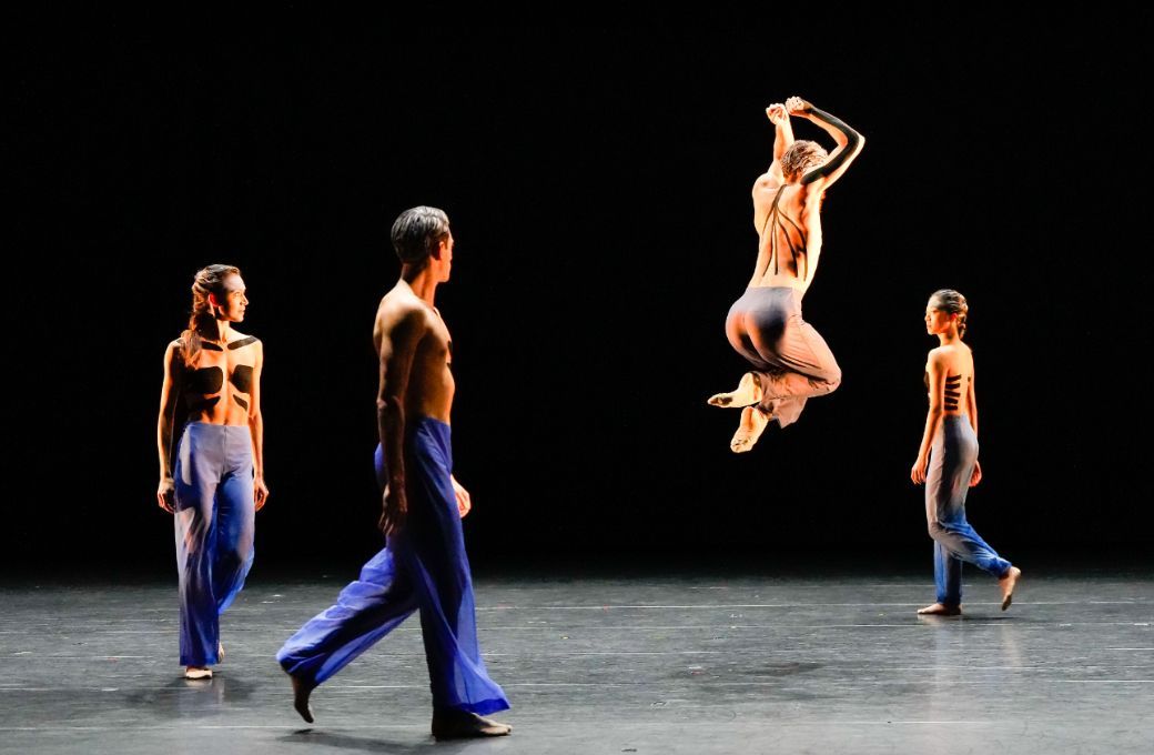 <i>2m&sup2; of skin</i> &copy; Roman Novitzky | Stuttgarter Ballett