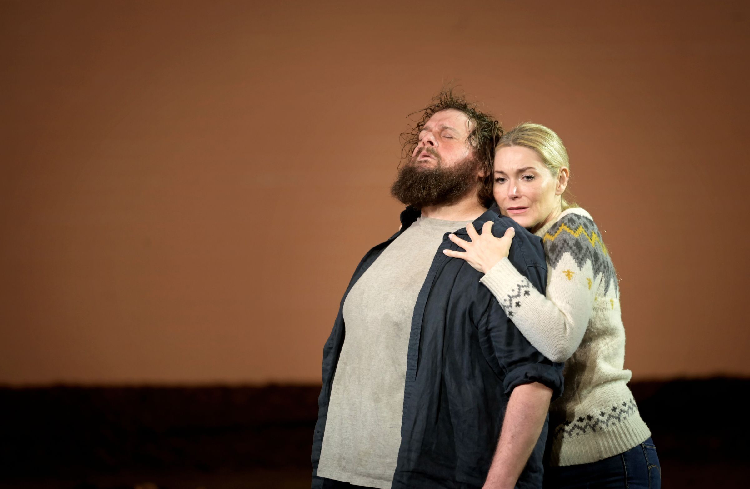 Allan Clayton (Peter Grimes) et Maria Bengtsson (Ellen) &copy; Vincent Pontet / Opéra national de Paris