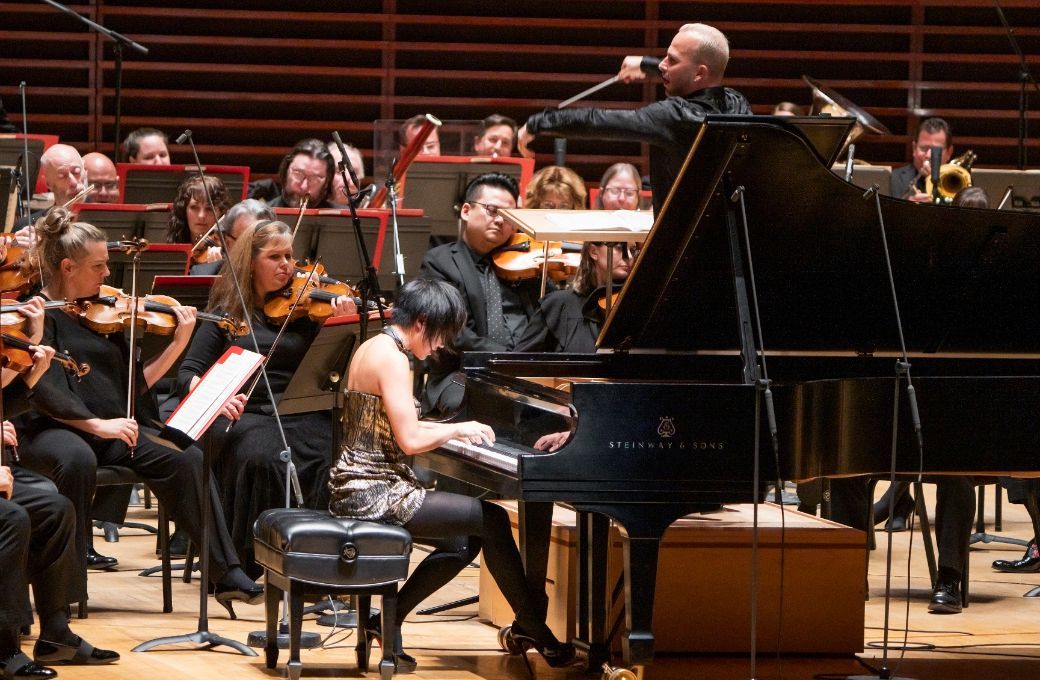 Yuja Wang, Yannick N&eacute;z&eacute;t-S&eacute;guin and the Philadelphia Orchestra &copy; Chris Lee