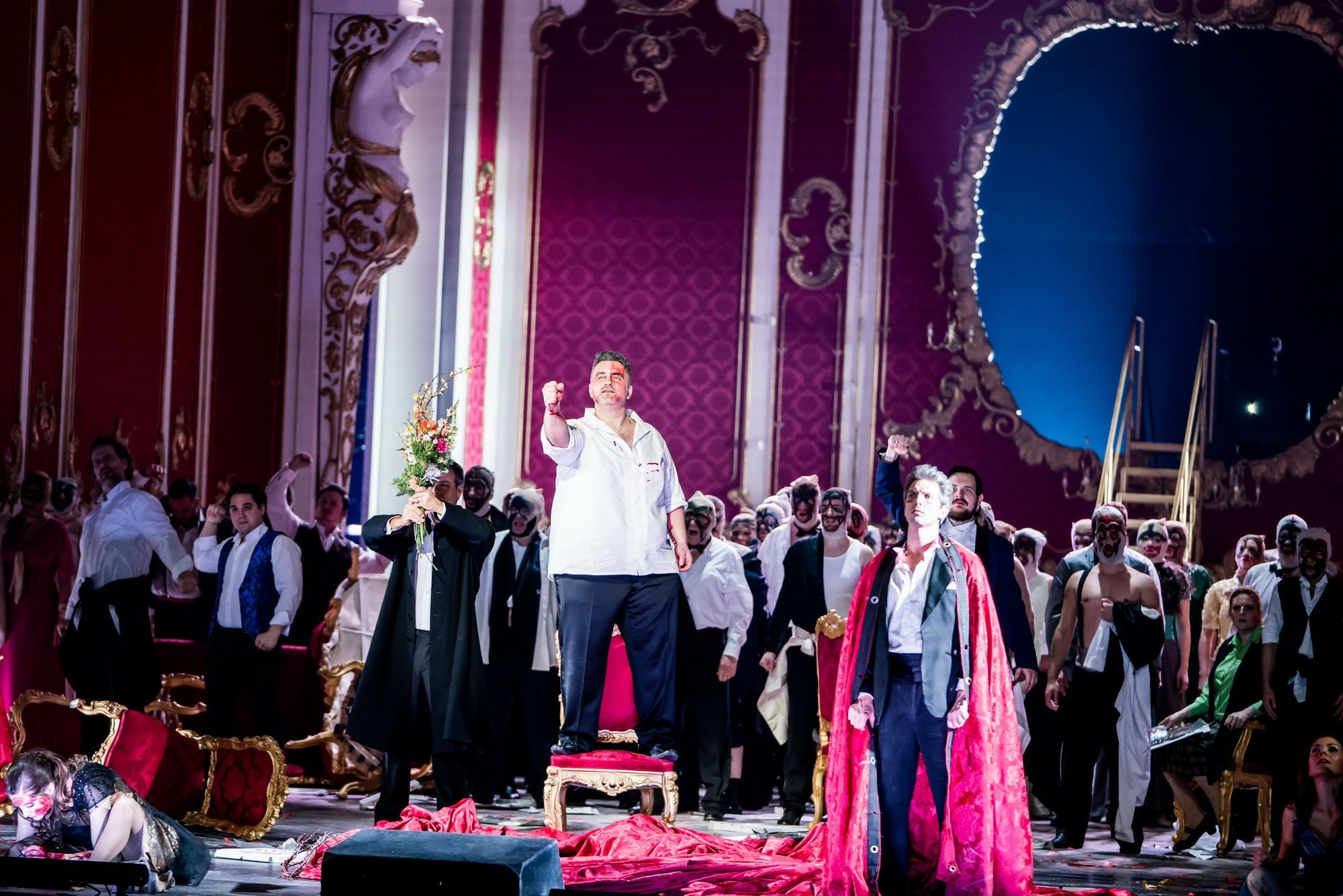 <i>War and Peace</i> &copy; Valter Berecz | Hungarian State Opera