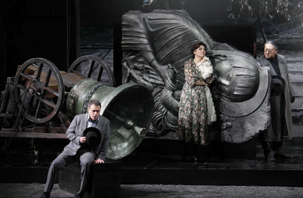 Piero Pretti (Arrigo), Marina Rebeka (Elena) and Simon Lim (Procida) &copy; Brescia &amp; Amisano | Teatro alla Scala