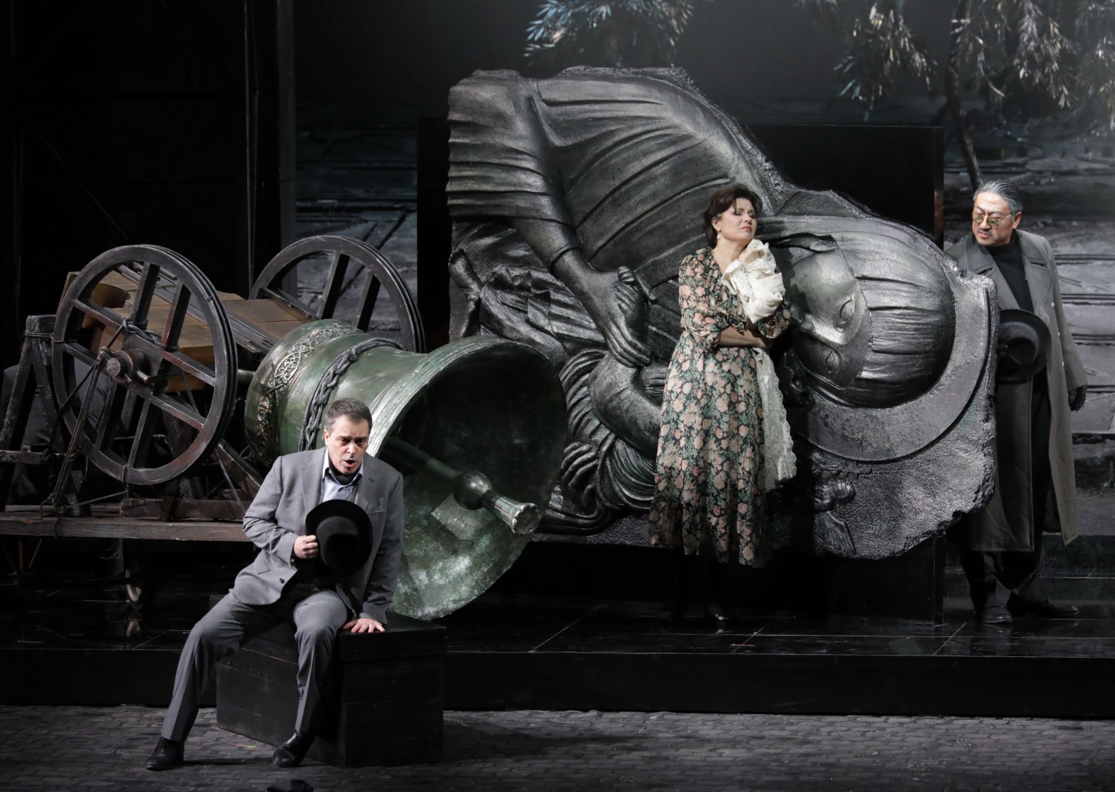 Piero Pretti (Arrigo), Marina Rebeka (Elena) and Simon Lim (Procida) &copy; Brescia &amp; Amisano | Teatro alla Scala