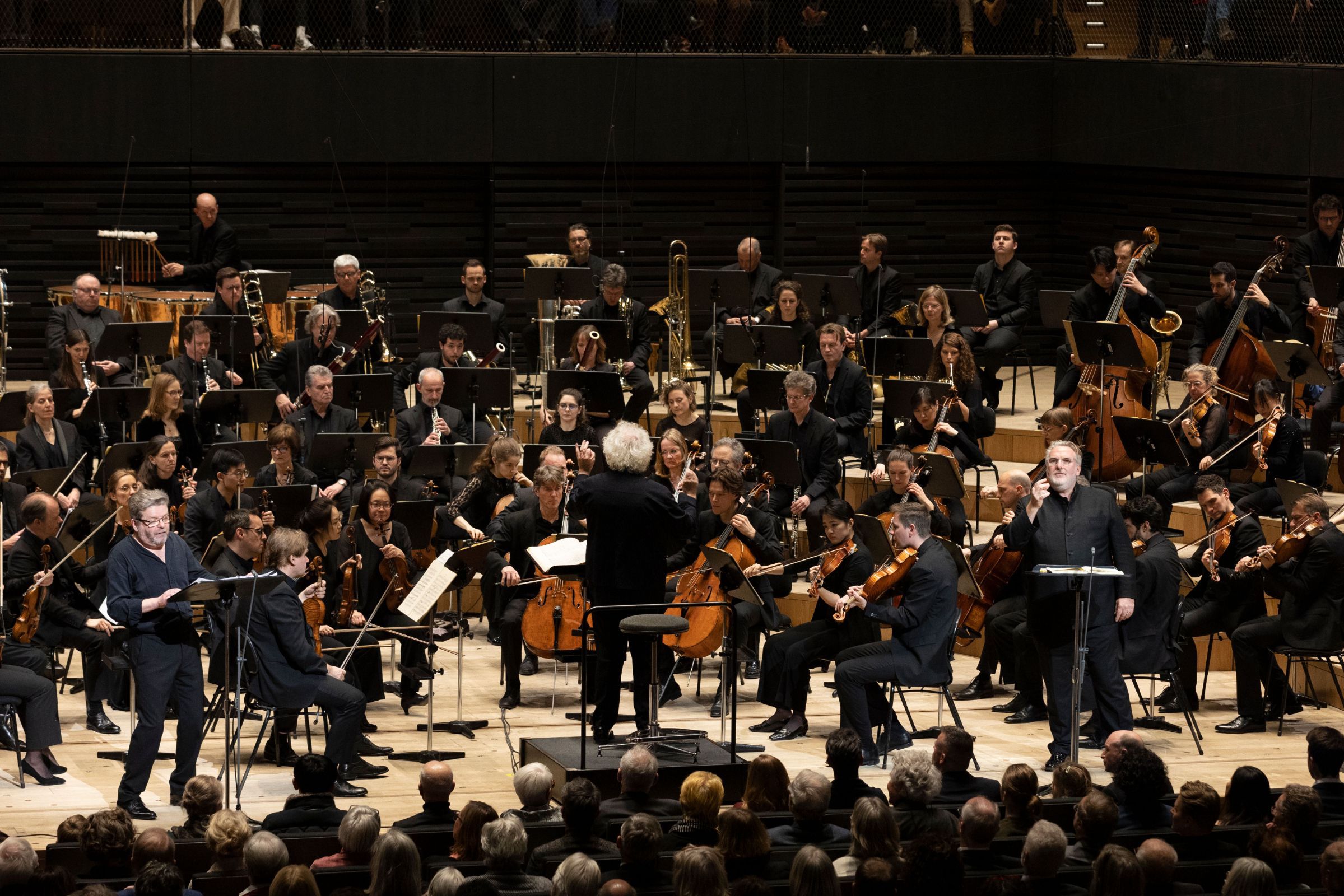 Sir Simon Rattle dirigiert das BRSO in Wagners <i>Siegfried</i> &copy; BR | Astrid Ackermann