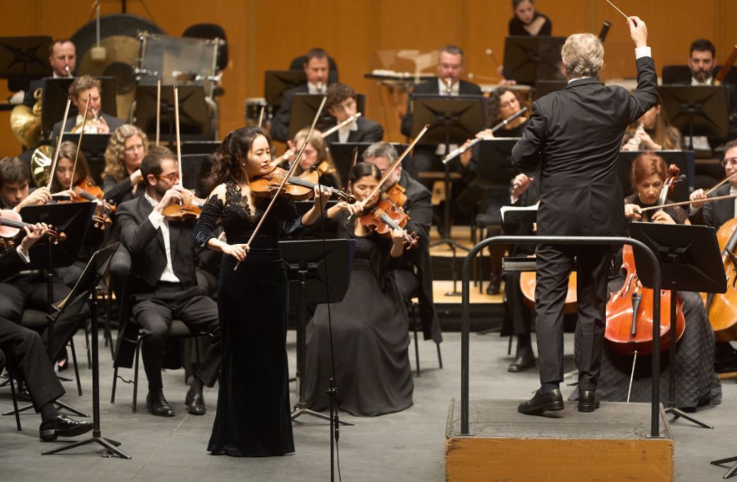 La violinista Bomsori Kim &copy; Orquesta Sinf&oacute;nica de Galicia