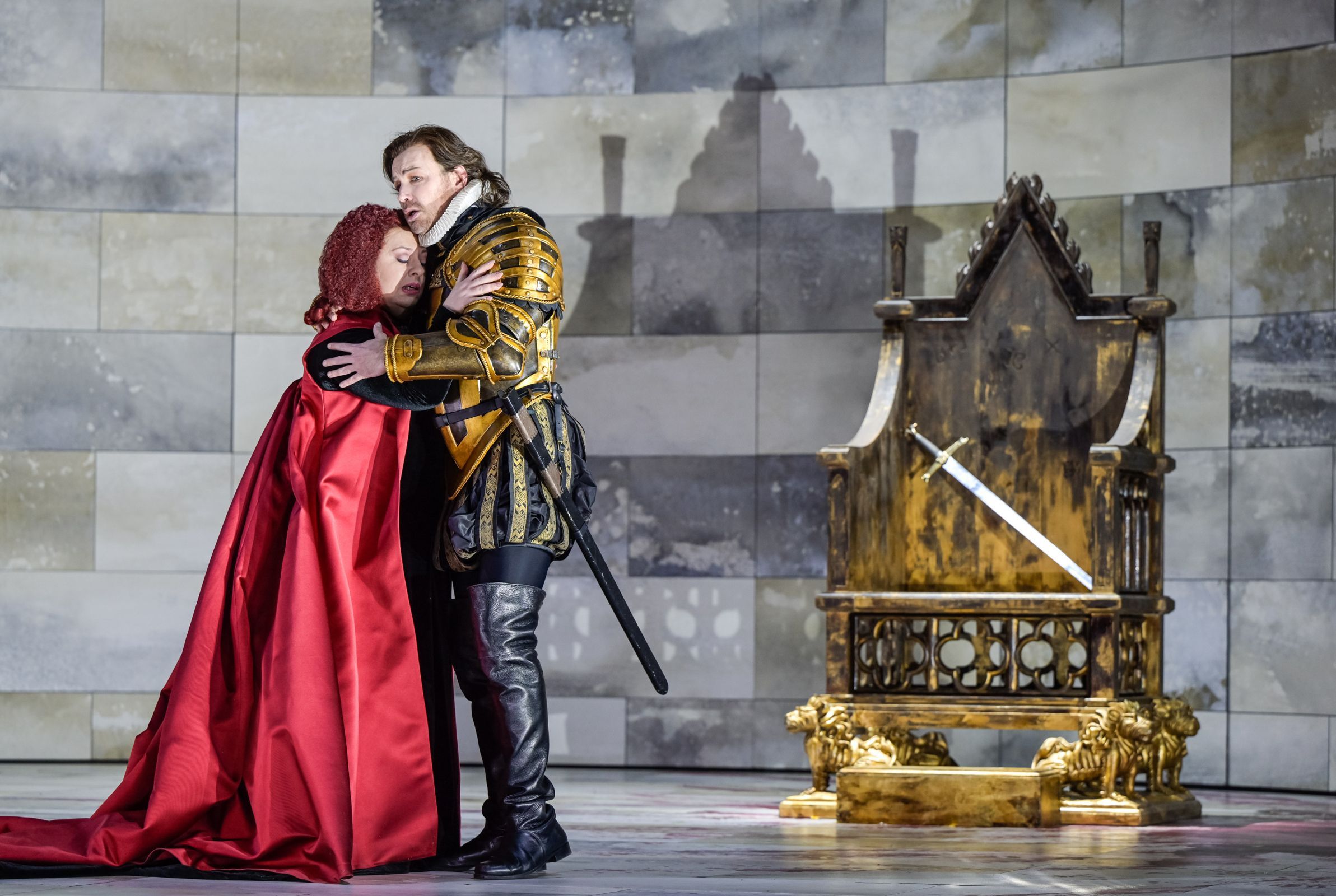 Inga Kalna (Elisabetta) und Stephen Costello (Roberto Devereux) © Toni Suter