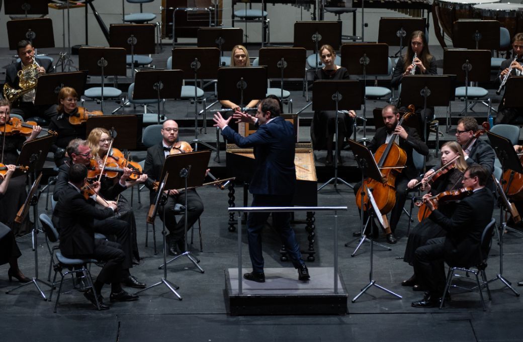 Luigi Gaggero dirige la Orquesta Sinfónica de Kiev © Festival Internacional de Canarias