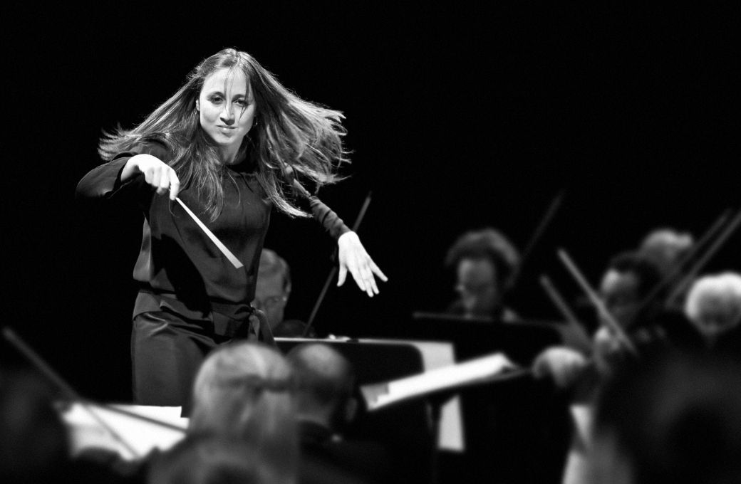 Joana Carneiro &copy; Dave Weiland