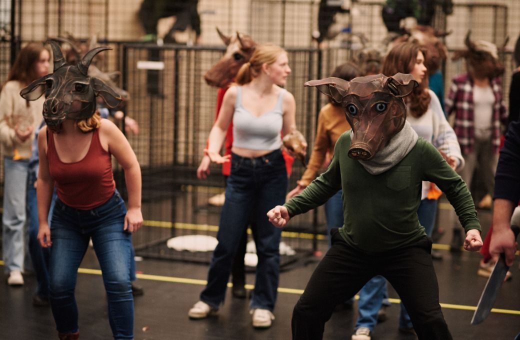 James Kryshak (Squealer) and chorus &copy; Milagro Elstak