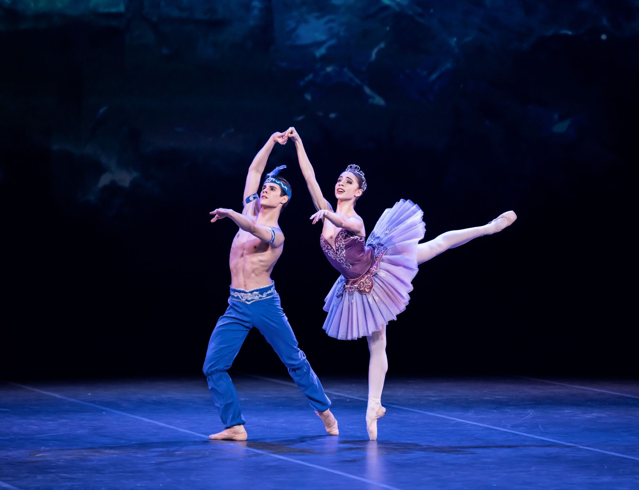Margarita Fernandes and António Casalinho in <i>Le Corsaire</i> &copy; Nicholas MacKay MACKAY PRODUCTIONS